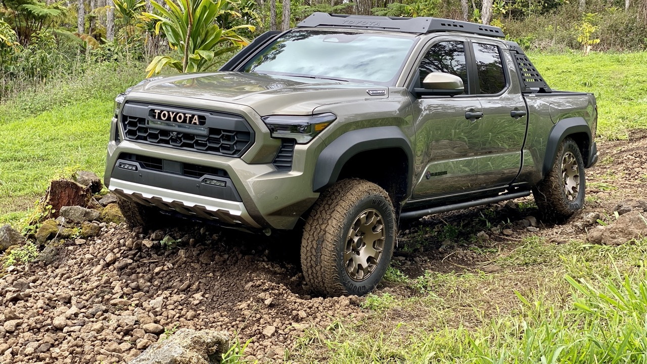 تويوتا تاكوما 2024 Toyota عالم السيارات